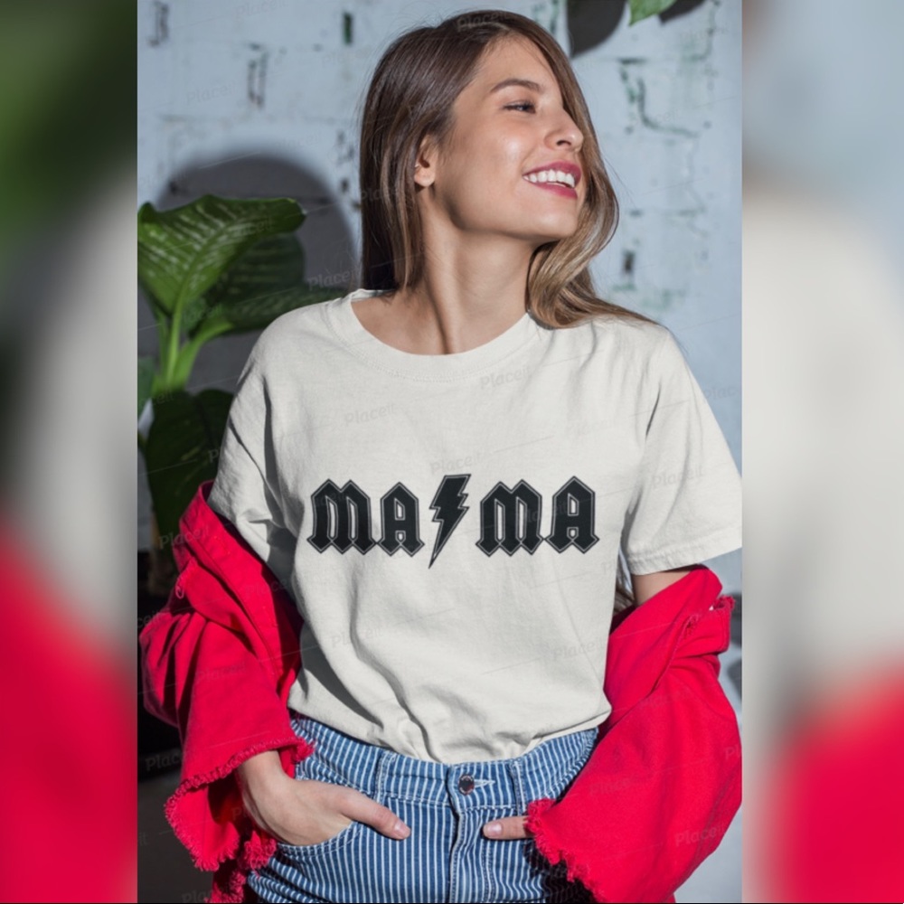 Handmade Vinyl "MAMA" shirt